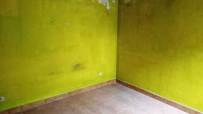 Local con vivienda 2 ambientes a reciclar en Aeroparque
