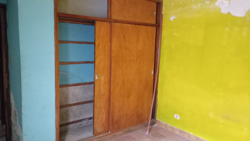 Local con vivienda 2 ambientes a reciclar en Aeroparque