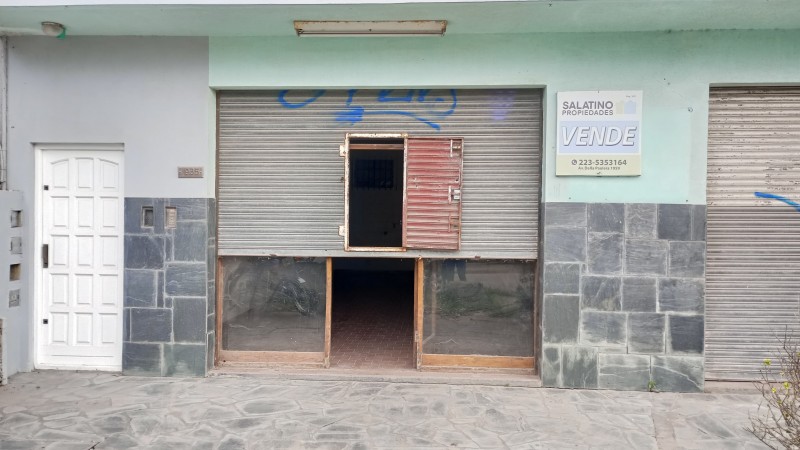 Local con vivienda 2 ambientes a reciclar en Aeroparque
