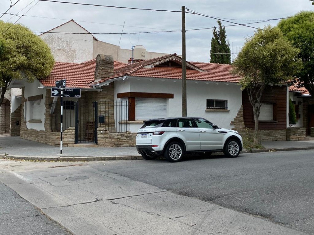 Casa adaptada oficina, 6 despachos. Castelli y Arenales, Reciclada.