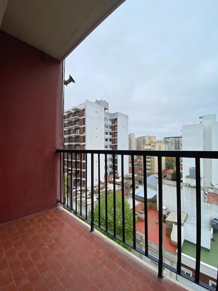 Departamento de 2 ambientes con Balcon Saliente