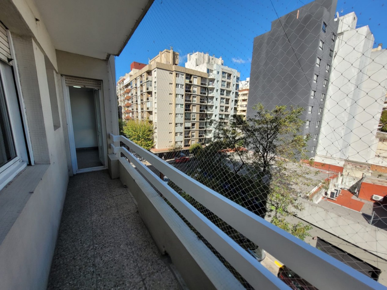 Piso 3 ambientes, Moreno entre Cordoba y San Luis