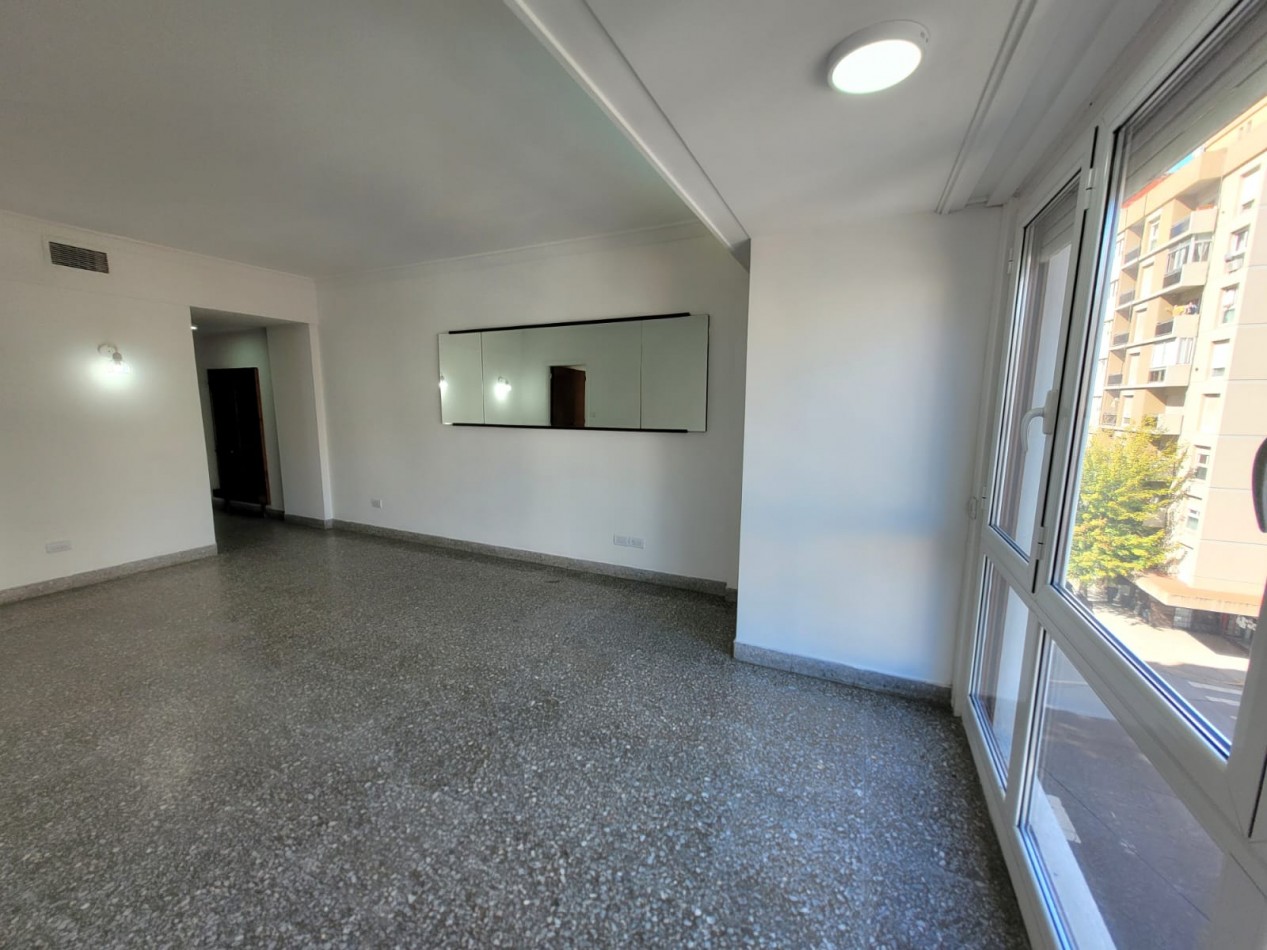 Piso 3 ambientes, Moreno entre Cordoba y San Luis