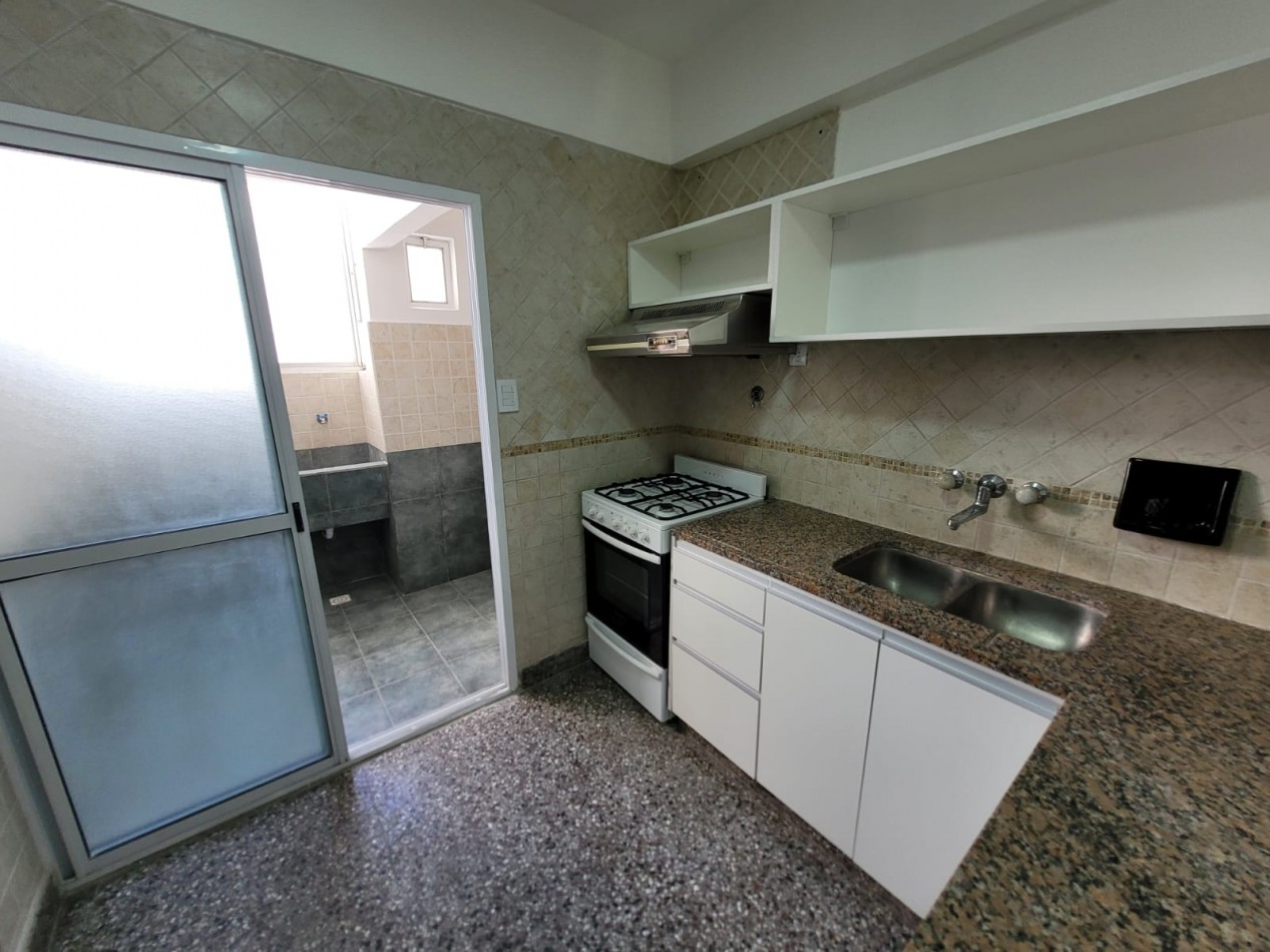 Piso 3 ambientes, Moreno entre Cordoba y San Luis