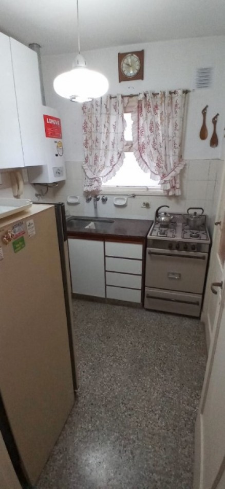 Departamento 2 ambientes con dependencia, Belgrano y Corrientes