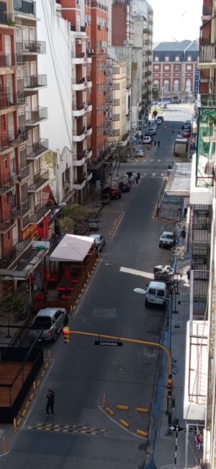 Departamento 2 ambientes con dependencia, Belgrano y Corrientes