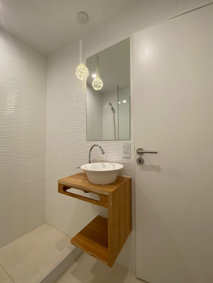 Departamento de 3 ambientes Reciclado, Av. Colon y Irigoyen