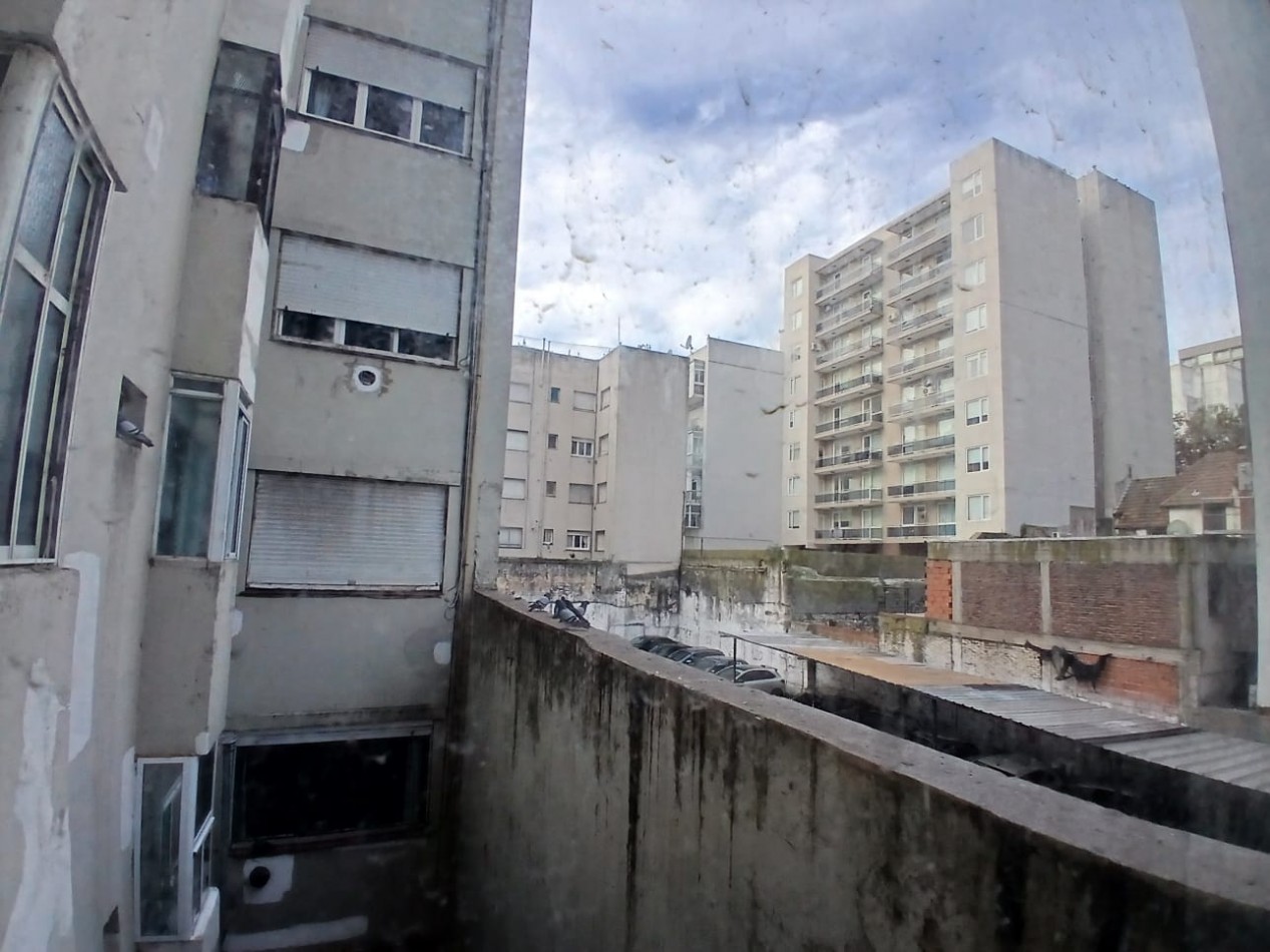 Departamento 3 ambientes, Sobre Diagonal Alberdi, Invertido! Estado Original.
