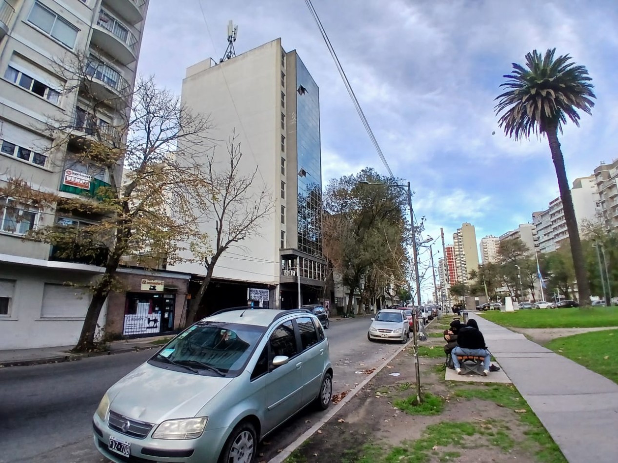 Departamento 3 ambientes, Sobre Diagonal Alberdi, Invertido! Estado Original.