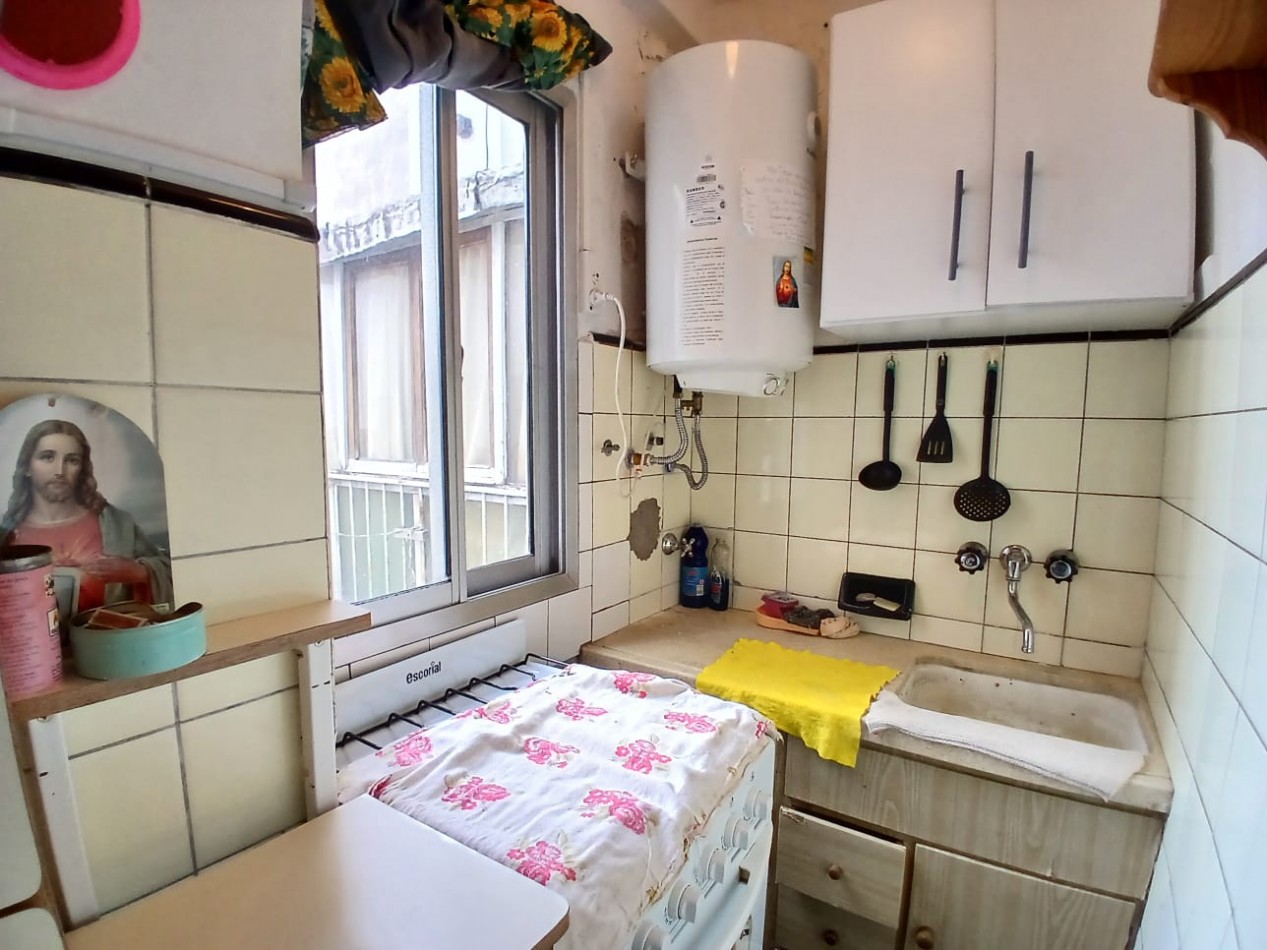 Departamento 1 amb, Lateral.