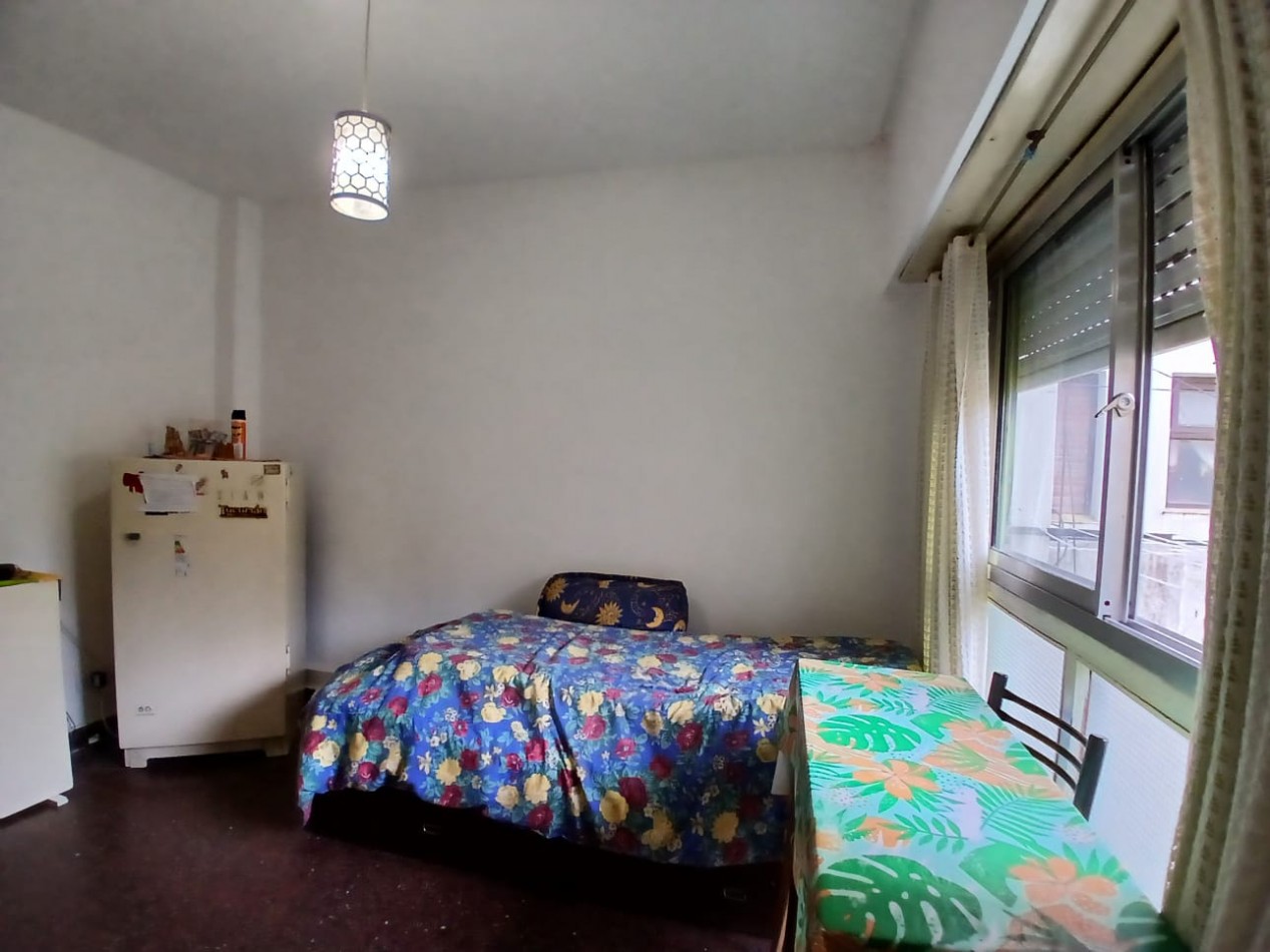 Departamento 1 amb, Lateral.