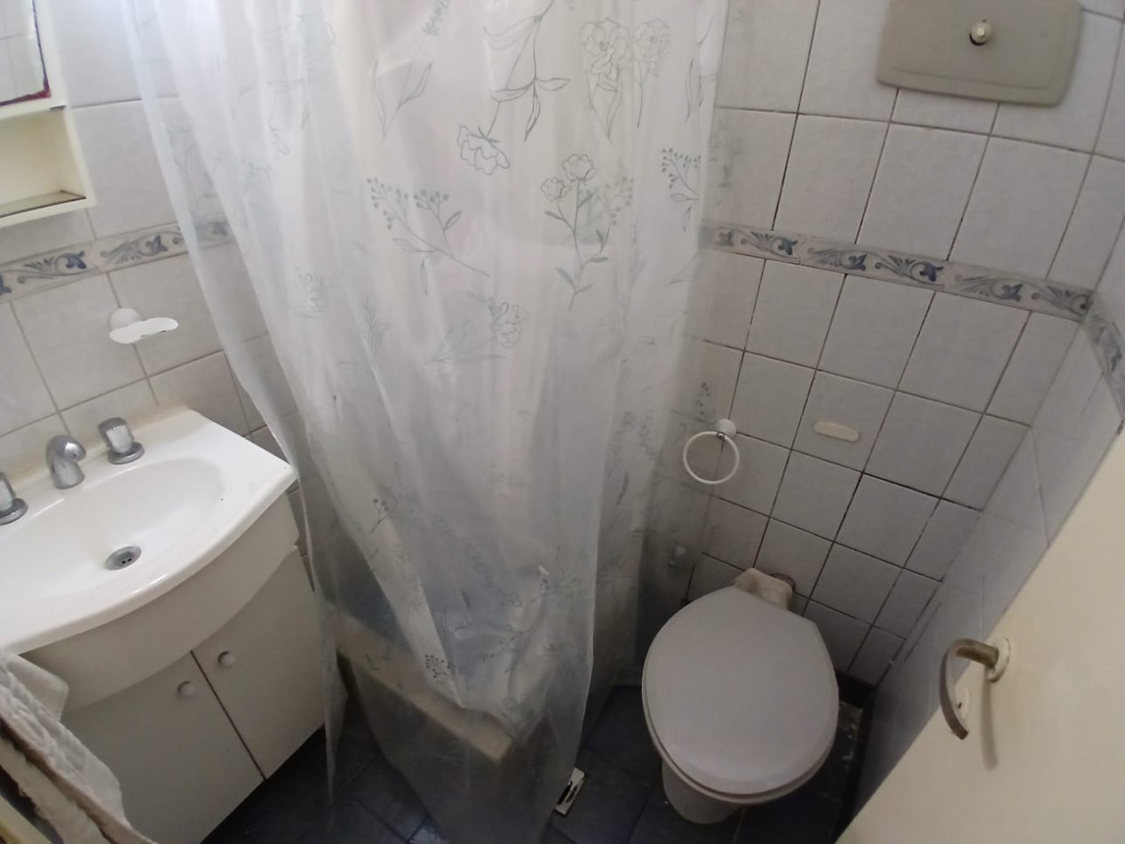 Departamento 1 amb, Lateral.