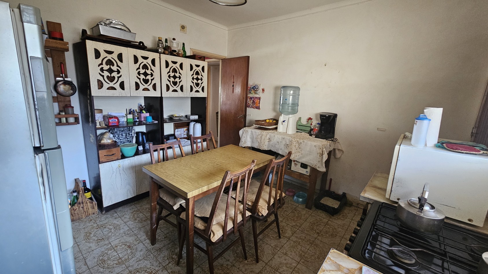 Chalet 3 ambientes con dependencia cochera y jardin cerca del mar