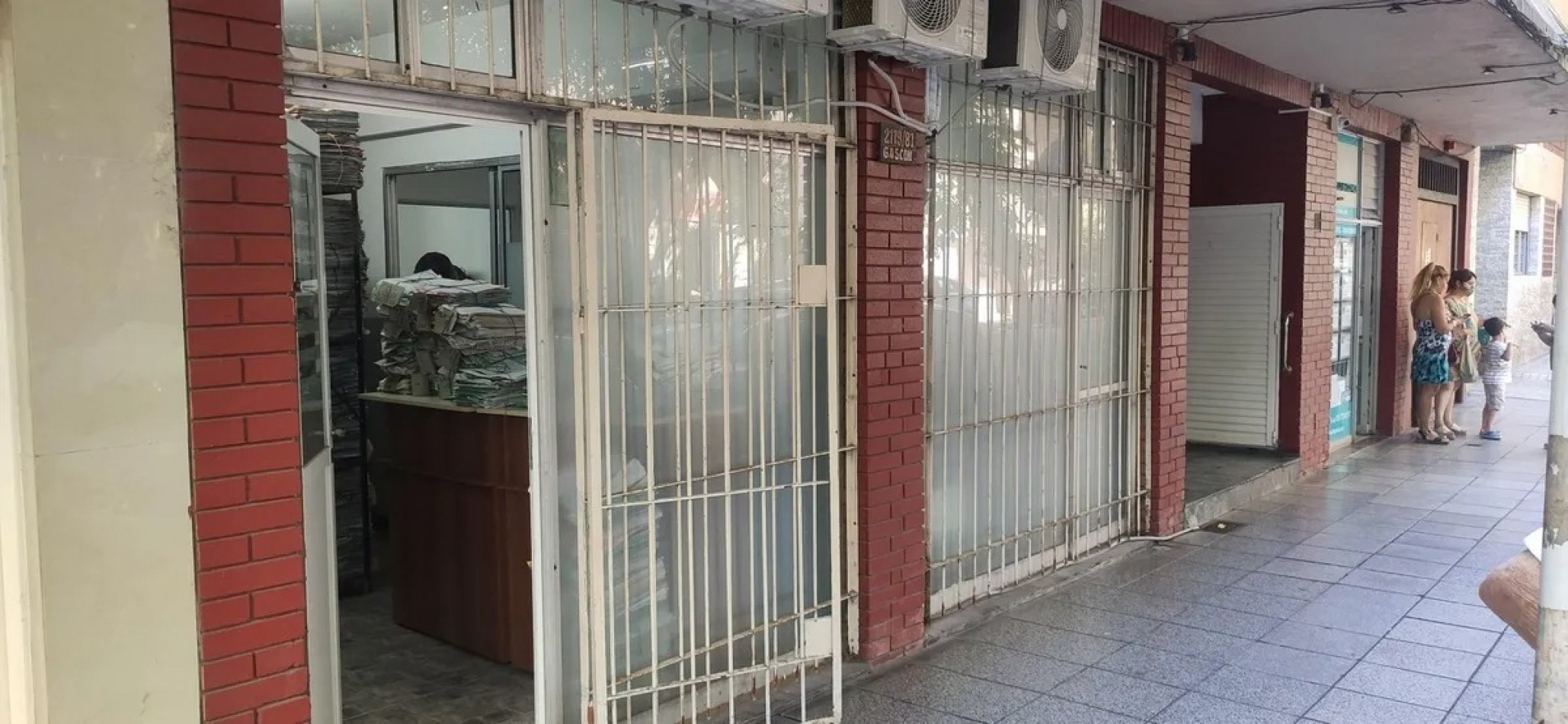 Local en Venta, salida a dos calles Gascon y Entre Rios