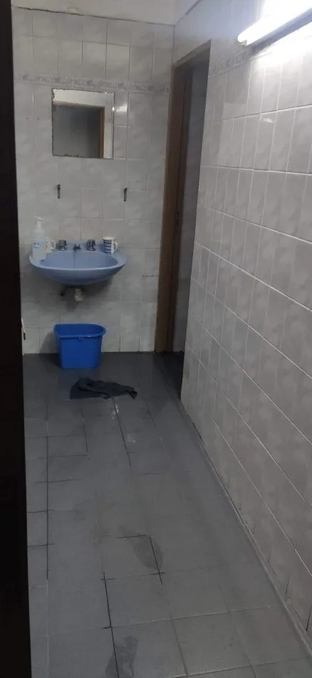 Local en Venta, salida a dos calles Gascon y Entre Rios