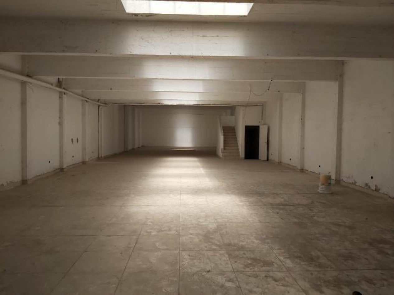 ¡Atencion Inversores y Emprendedores Visionarios! Local Comercial PRIME en Alquiler