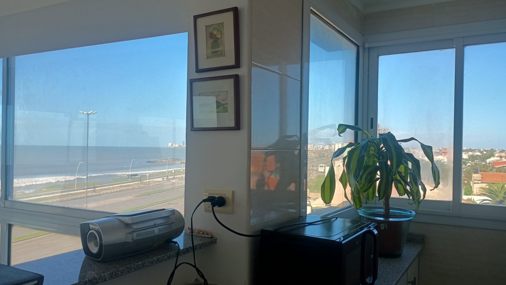 Depto 3 ambientes vista al mar, cochera y amenities 