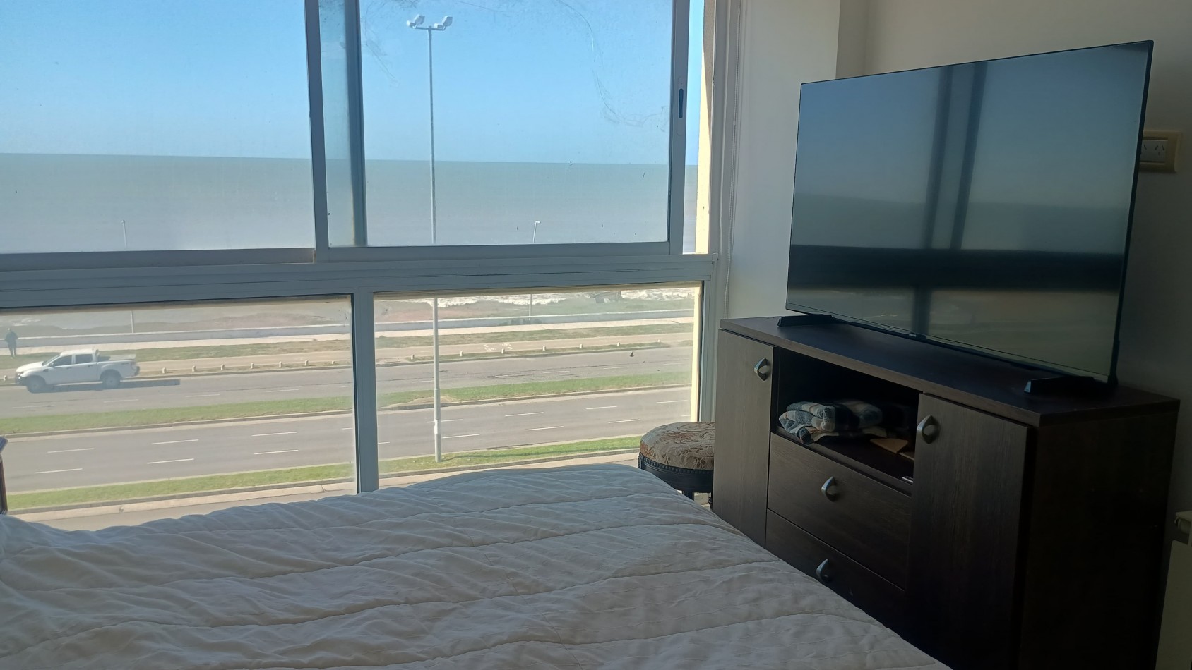 Depto 3 ambientes vista al mar, cochera y amenities 
