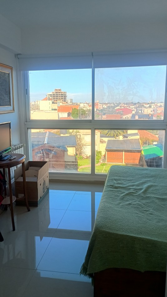 Depto 3 ambientes vista al mar, cochera y amenities 