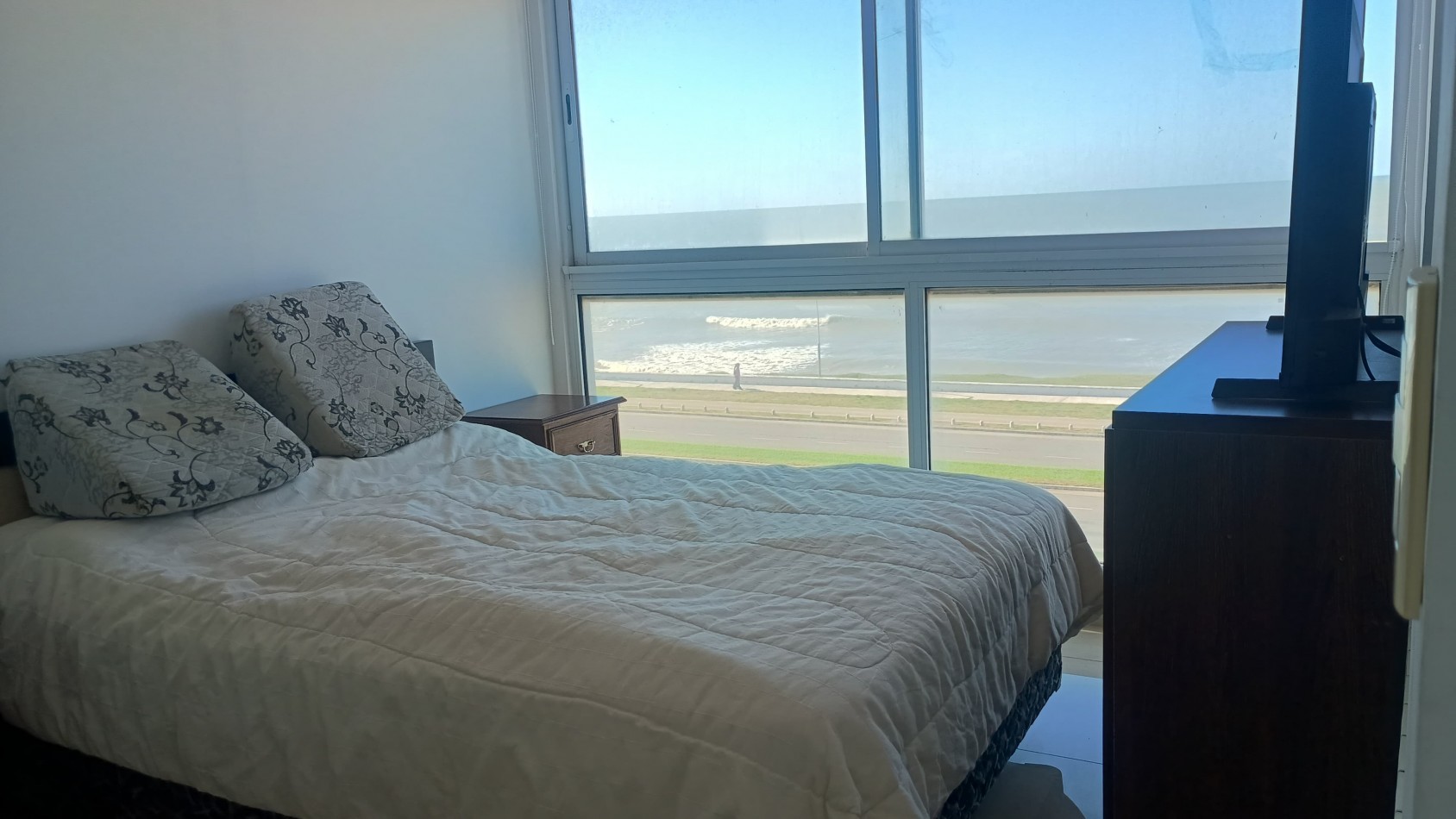 Depto 3 ambientes vista al mar, cochera y amenities 