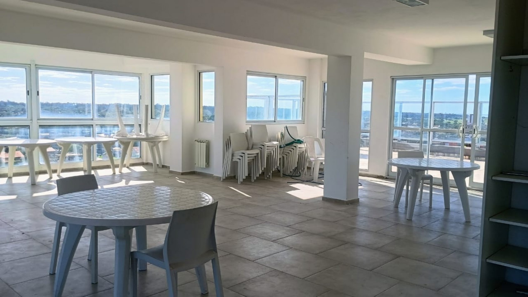 Depto 3 ambientes vista al mar, cochera y amenities 