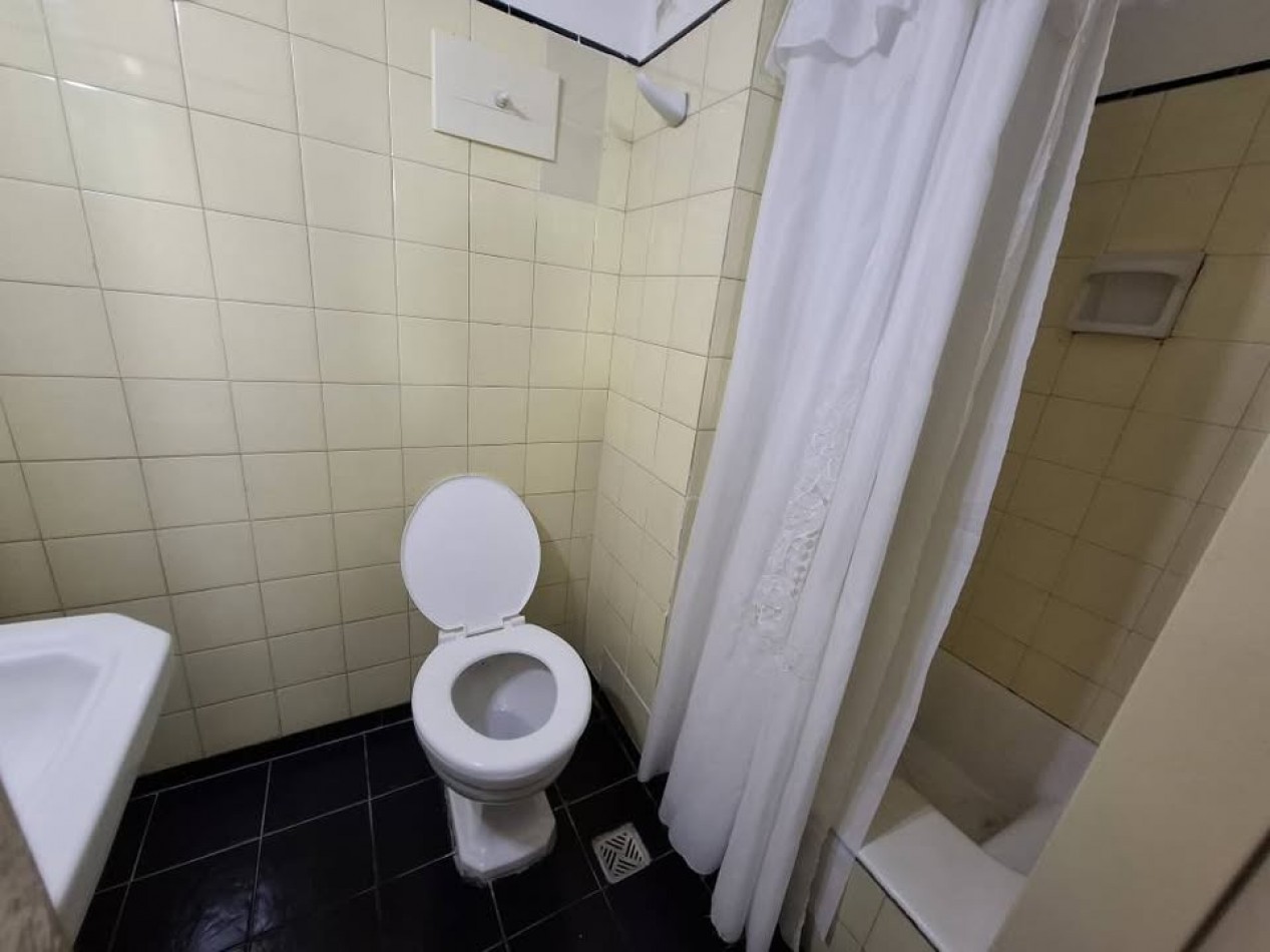 Departamento de un ambiente y medio