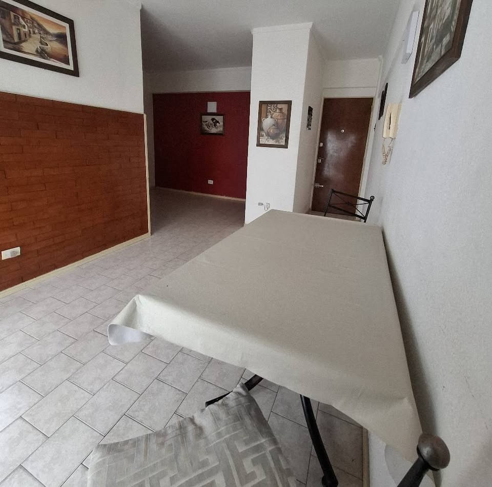Departamento de un ambiente y medio