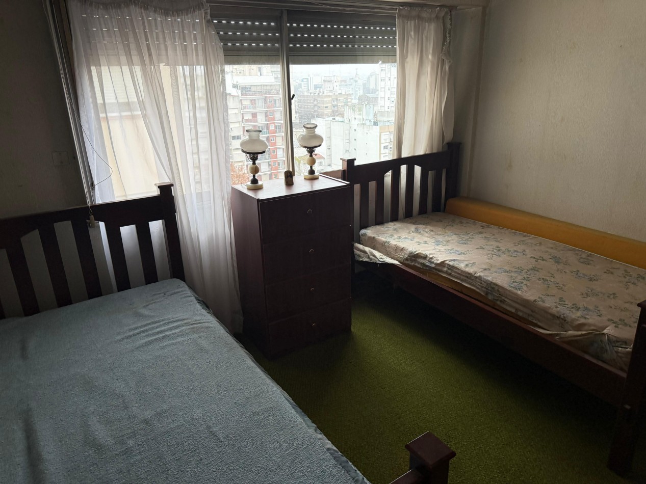 Oportunidad piso 4 ambientes al frente con dependencia