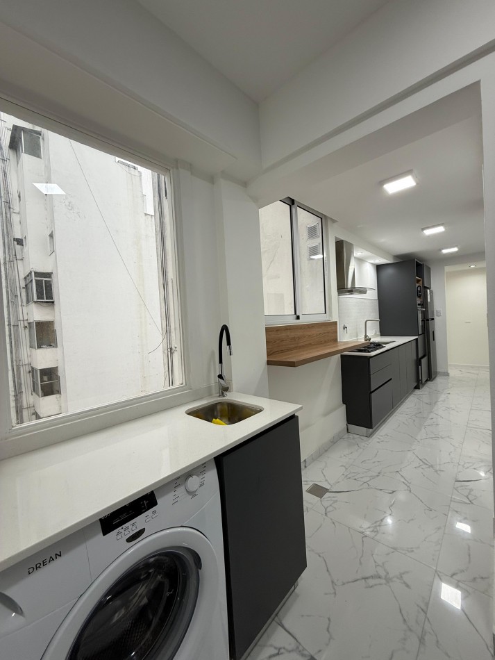 Departamento 2 ambientes al frente totalmente reciclado