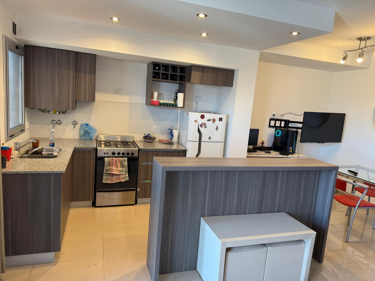 Venta | Departamento dos Ambientes en edificio moderno  - Independencia y Garay