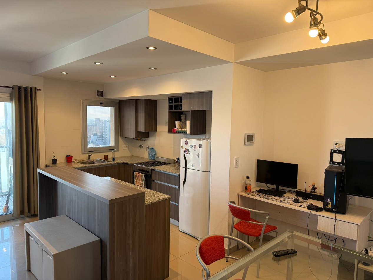 Venta | Departamento dos Ambientes en edificio moderno  - Independencia y Garay