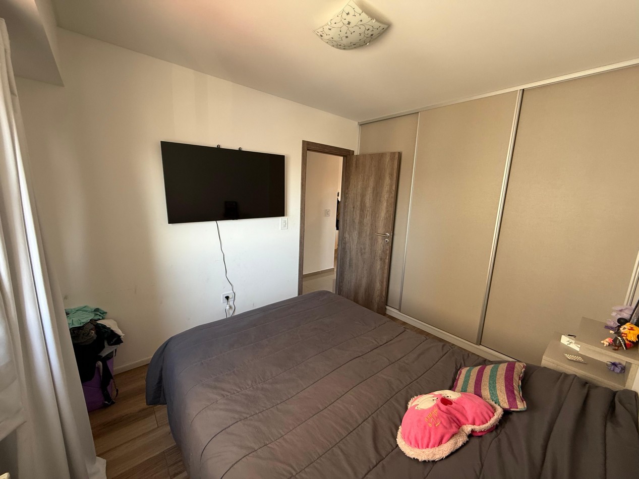 Venta | Departamento dos Ambientes en edificio moderno  - Independencia y Garay