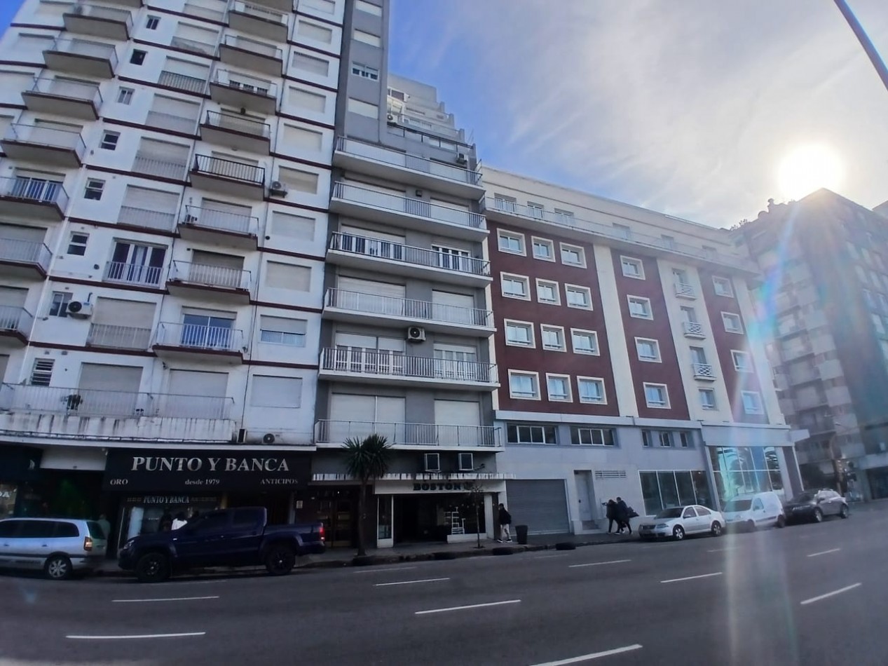 Alquiler Agosto a Diciembre, 2 ambientes, Frente al Casino, Buenos Aires y Moreno