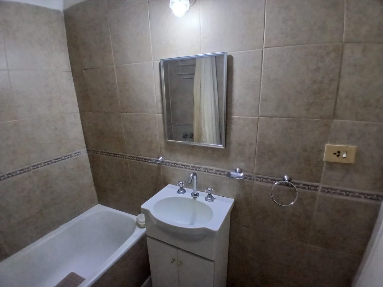 VENTA DEPARTAMENTO 2 AMBIENTES, 14 DE JULIO Y AV. COLON APTO CREDITO