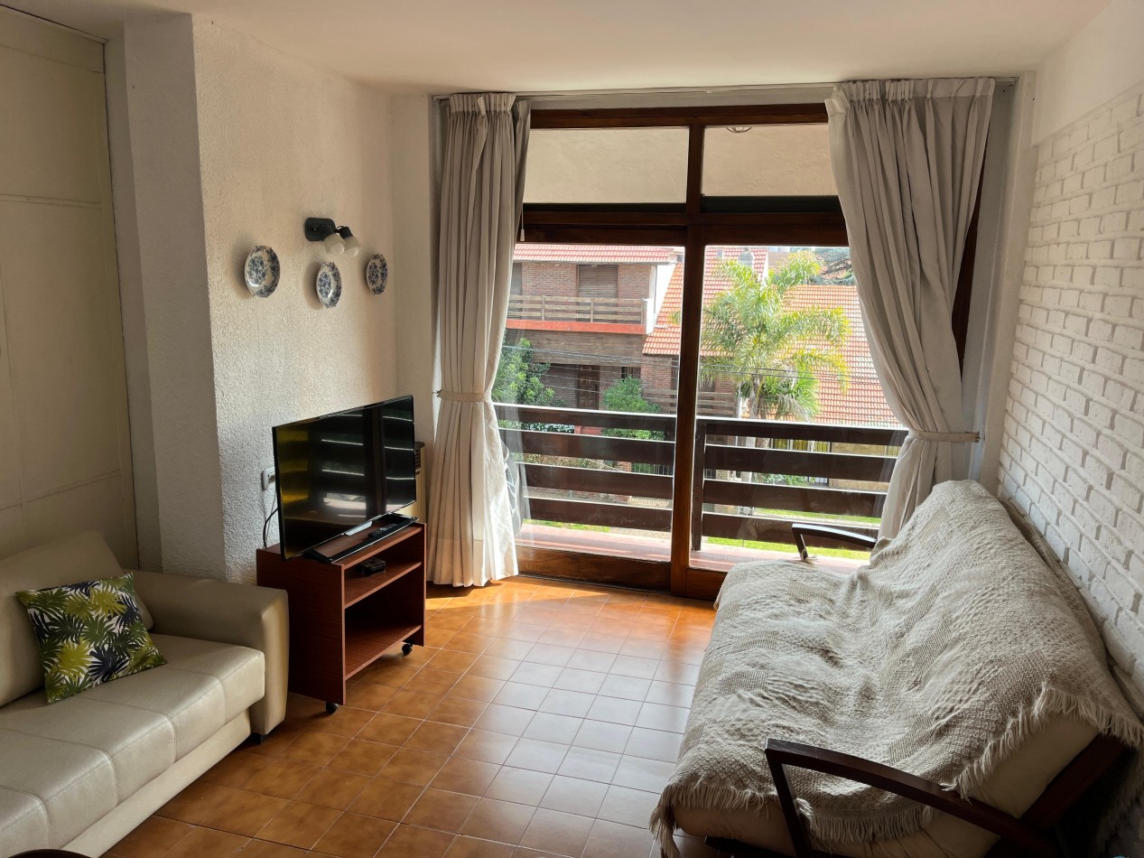 Venta Departamento 2 ambientes a la calle, Punta Mogotes
