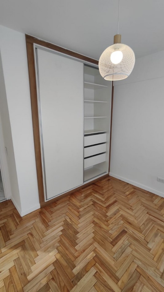 VENTA 3 ambientes reciclado con cochera