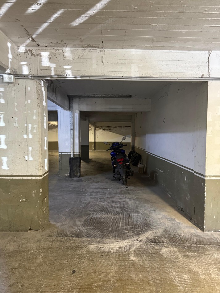 Venta Departamento de 3 ambientes con cochera, Santa Fe y 9 de Julio.