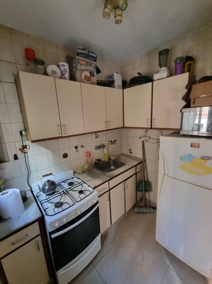 Departamento 2 ambientes a la calle