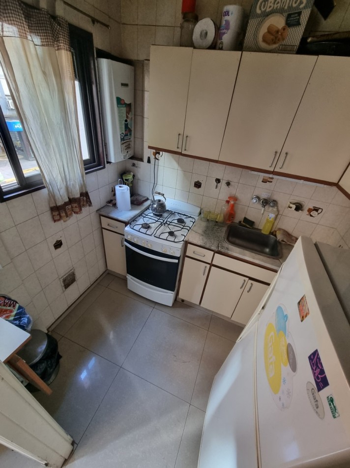 Departamento 2 ambientes a la calle