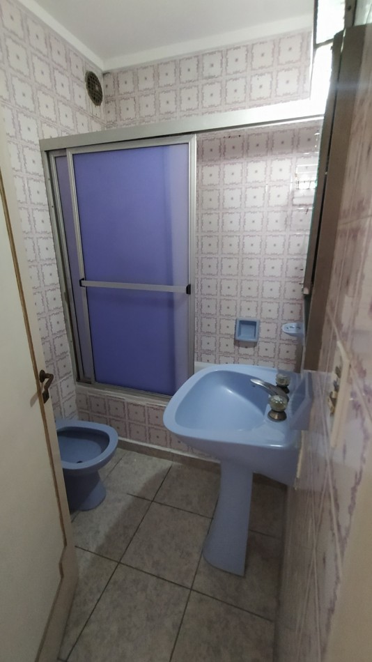 Departamento dos ambientes c/ balcon saliente