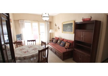 Departamento 2 ambientes con dependencia, Belgrano y Corrientes