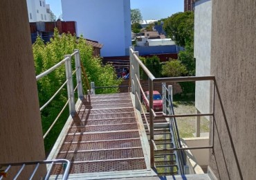 Departamento 2 amb con cochera LIQUIDAMOS Chile y Chacabuco