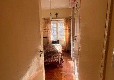 Venta Departamento 2 ambientes en Colon y Corrientes